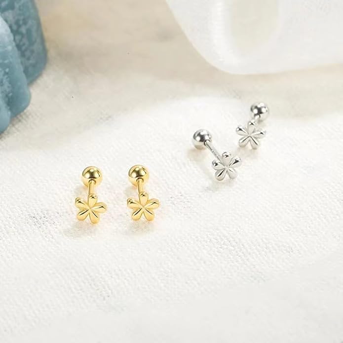 Tiny Daisy Earrings