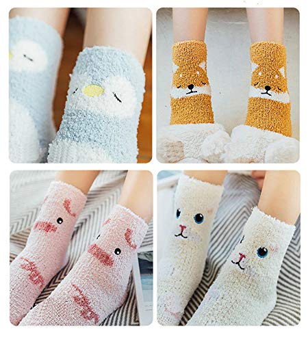 Fun yellow socks with a cute fox face, perfect for keeping your feet warm and stylish at the same time!