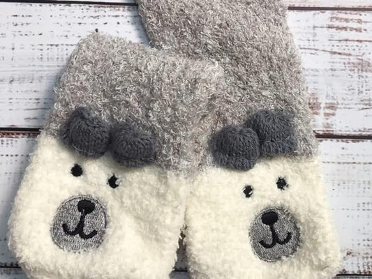 Cute gray socks with a bear face, ideal for adding a fun touch to your loungewear or cozy outfits.