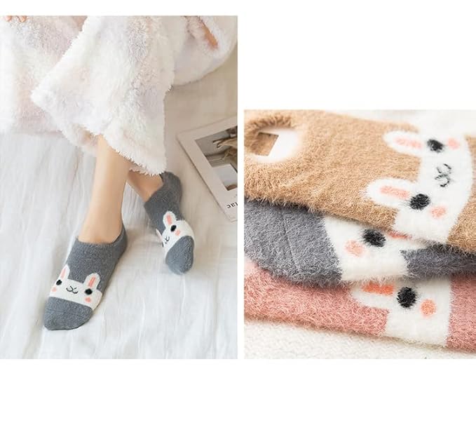 Fun socks showcasing a charming bunny face, perfect for animal lovers and casual wear.