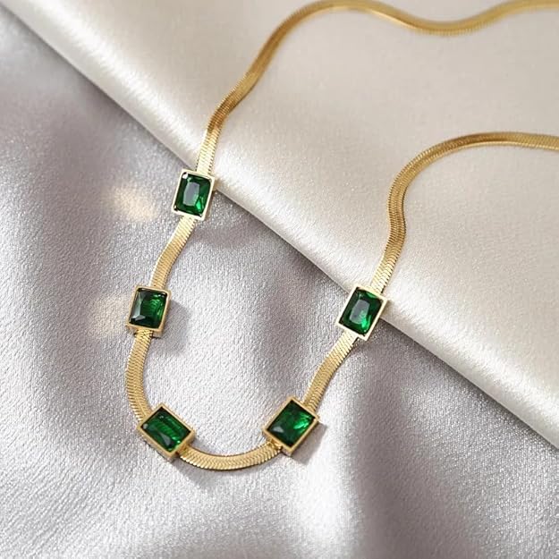 Faux Emerald Snake Bone Chain Necklace