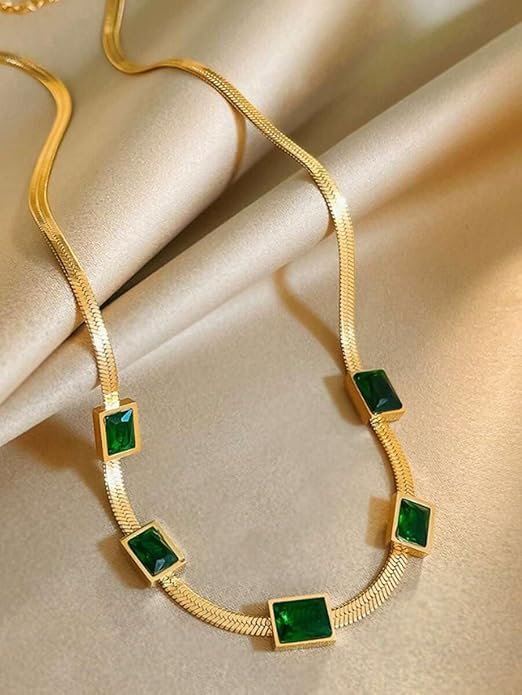 Faux Emerald Snake Bone Chain Necklace