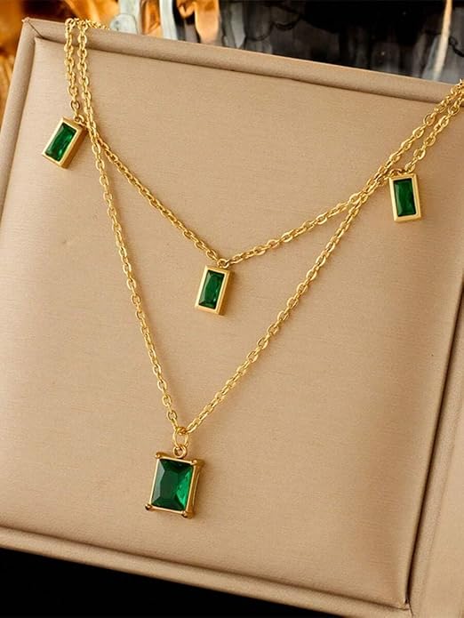 Faux Emerlad Pendant Double Layer Necklace