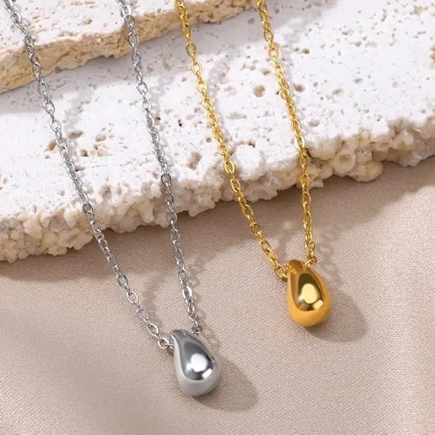 Pretty Raindrop Pendant Necklace