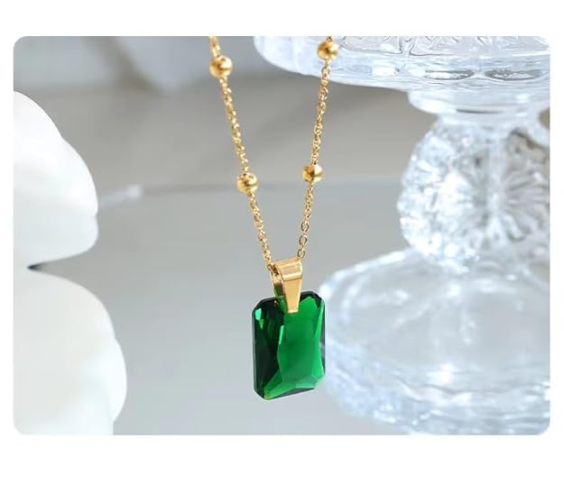 Eden Emerald Pendant Necklace