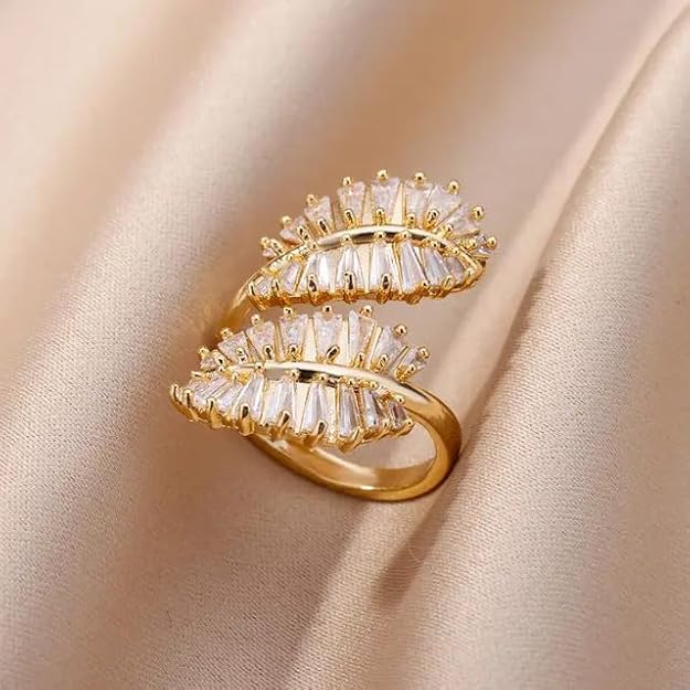  Stylish gold plated ring adorned with detailed leaf pattern, a timeless piece