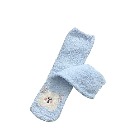  A cozy blue fuzzy blanket featuring a cute bear design, perfect for warmth and comfort.